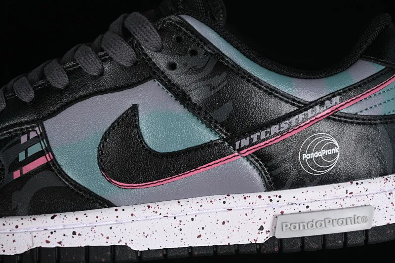 All Categories Nk SB Dunk Series Nk SB Dunk Low Low-top Sneakers Nk Dunk Low Panda Prank Space Exploration-Planet Across Black and Purple SB Strappy Low-top Casual Sneakers DV0831-002